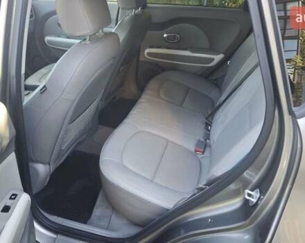 Серый Киа Soul EV, объемом двигателя 0 л и пробегом 99 тыс. км за 8500 $, фото 9 на Automoto.ua
