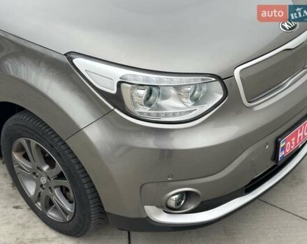 Серый Киа Soul EV, объемом двигателя 0 л и пробегом 181 тыс. км за 8299 $, фото 2 на Automoto.ua