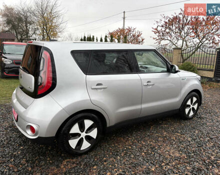 Серый Киа Soul EV, объемом двигателя 0 л и пробегом 113 тыс. км за 6100 $, фото 13 на Automoto.ua
