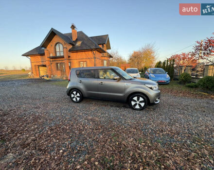 Серый Киа Soul EV, объемом двигателя 0 л и пробегом 99 тыс. км за 6000 $, фото 13 на Automoto.ua