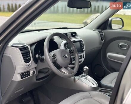 Серый Киа Soul EV, объемом двигателя 0 л и пробегом 181 тыс. км за 8299 $, фото 19 на Automoto.ua
