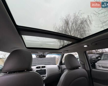 Серый Киа Soul EV, объемом двигателя 0 л и пробегом 113 тыс. км за 6100 $, фото 20 на Automoto.ua