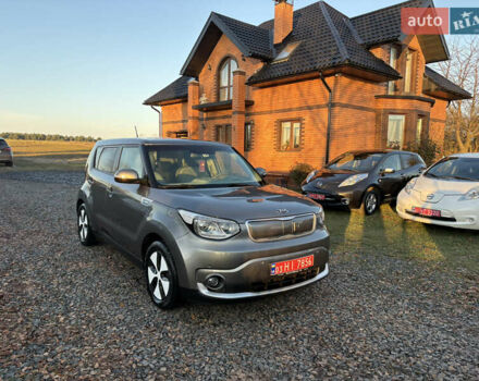 Серый Киа Soul EV, объемом двигателя 0 л и пробегом 99 тыс. км за 6000 $, фото 2 на Automoto.ua