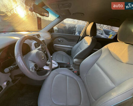 Серый Киа Soul EV, объемом двигателя 0 л и пробегом 99 тыс. км за 6000 $, фото 21 на Automoto.ua