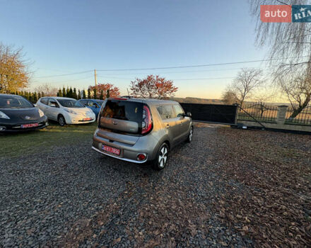 Серый Киа Soul EV, объемом двигателя 0 л и пробегом 99 тыс. км за 6000 $, фото 14 на Automoto.ua
