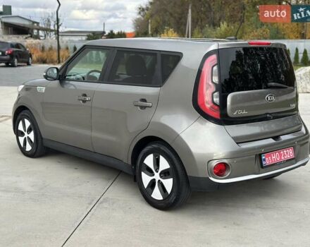 Киа Soul EV 2016 в Луцке на Automoto.ua Серый Киа Soul EV, объемом двигателя 0 л и пробегом 110 тыс. км за 9599 $, фото 5 на Automoto.ua
