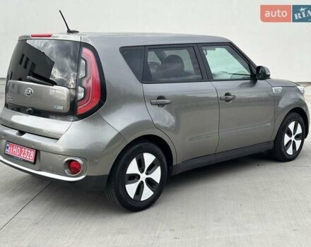 Киа Soul EV 2016 в Луцке на Automoto.ua Серый Киа Soul EV, объемом двигателя 0 л и пробегом 110 тыс. км за 9599 $, фото 8 на Automoto.ua