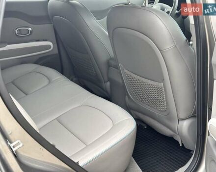Серый Киа Soul EV, объемом двигателя 0 л и пробегом 181 тыс. км за 8299 $, фото 10 на Automoto.ua