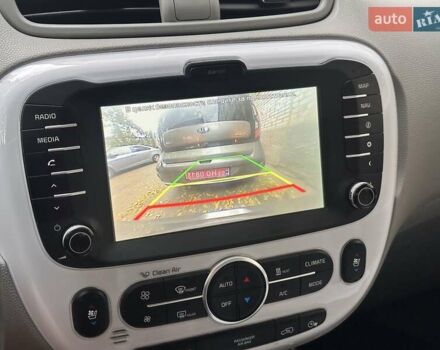 Киа Soul EV 2016 в Луцке на Automoto.ua Серый Киа Soul EV, объемом двигателя 0 л и пробегом 110 тыс. км за 9599 $, фото 13 на Automoto.ua
