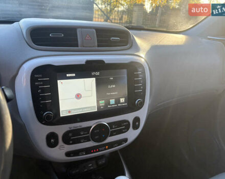 Серый Киа Soul EV, объемом двигателя 0 л и пробегом 99 тыс. км за 6100 $, фото 24 на Automoto.ua