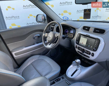 Серый Киа Soul EV, объемом двигателя 0 л и пробегом 113 тыс. км за 10700 $, фото 48 на Automoto.ua