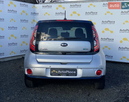 Серый Киа Soul EV, объемом двигателя 0 л и пробегом 113 тыс. км за 10700 $, фото 65 на Automoto.ua