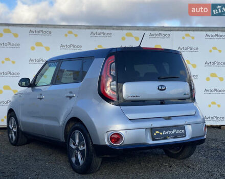 Серый Киа Soul EV, объемом двигателя 0 л и пробегом 113 тыс. км за 10700 $, фото 63 на Automoto.ua