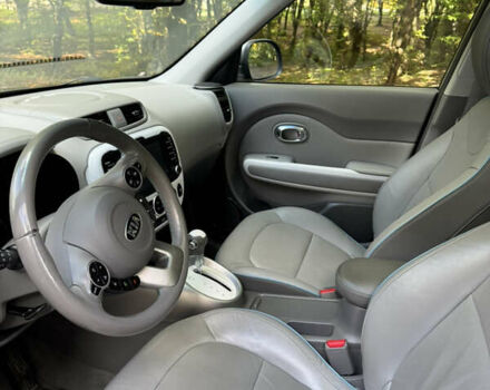 Серый Киа Soul EV, объемом двигателя 0 л и пробегом 158 тыс. км за 9900 $, фото 7 на Automoto.ua