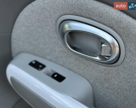 Серый Киа Soul EV, объемом двигателя 0 л и пробегом 128 тыс. км за 8000 $, фото 20 на Automoto.ua