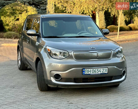 Серый Киа Soul EV, объемом двигателя 0 л и пробегом 128 тыс. км за 8000 $, фото 3 на Automoto.ua