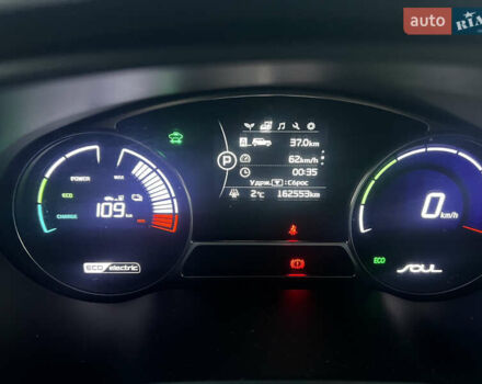 Серый Киа Soul EV, объемом двигателя 0 л и пробегом 162 тыс. км за 10500 $, фото 6 на Automoto.ua