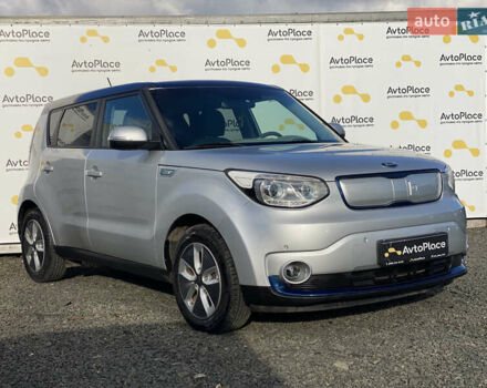 Серый Киа Soul EV, объемом двигателя 0 л и пробегом 113 тыс. км за 10700 $, фото 74 на Automoto.ua
