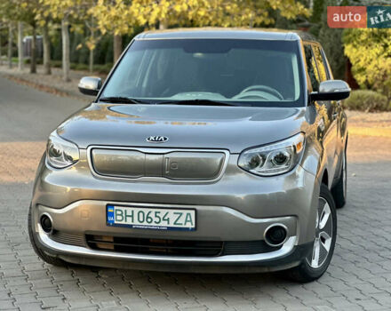 Серый Киа Soul EV, объемом двигателя 0 л и пробегом 128 тыс. км за 8000 $, фото 2 на Automoto.ua