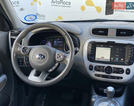Серый Киа Soul EV, объемом двигателя 0 л и пробегом 113 тыс. км за 10700 $, фото 19 на Automoto.ua