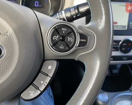 Серый Киа Soul EV, объемом двигателя 0 л и пробегом 113 тыс. км за 10700 $, фото 35 на Automoto.ua