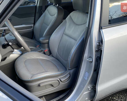 Серый Киа Soul EV, объемом двигателя 0 л и пробегом 113 тыс. км за 10700 $, фото 31 на Automoto.ua