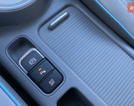 Серый Киа Soul EV, объемом двигателя 0 л и пробегом 113 тыс. км за 10700 $, фото 40 на Automoto.ua