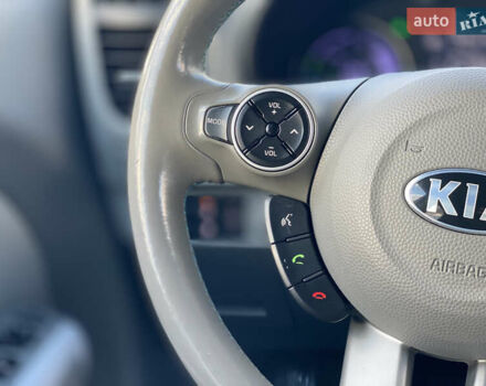 Серый Киа Soul EV, объемом двигателя 0 л и пробегом 113 тыс. км за 10700 $, фото 18 на Automoto.ua