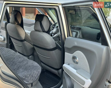 Серый Киа Soul EV, объемом двигателя 0 л и пробегом 128 тыс. км за 8000 $, фото 26 на Automoto.ua