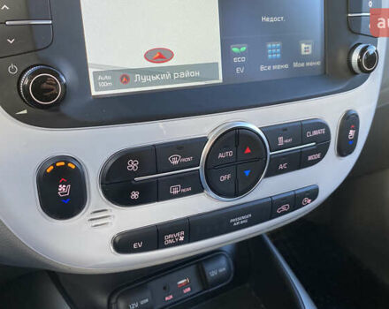 Серый Киа Soul EV, объемом двигателя 0 л и пробегом 113 тыс. км за 10700 $, фото 36 на Automoto.ua