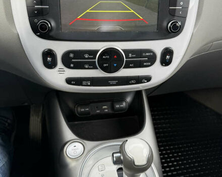 Серый Киа Soul EV, объемом двигателя 0 л и пробегом 104 тыс. км за 10499 $, фото 35 на Automoto.ua