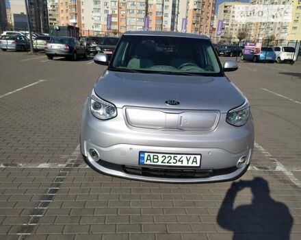 Сірий Кіа Soul EV, об'ємом двигуна 0 л та пробігом 84 тис. км за 13700 $, фото 22 на Automoto.ua