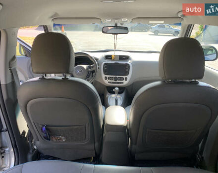 Серый Киа Soul EV, объемом двигателя 0 л и пробегом 111 тыс. км за 10555 $, фото 10 на Automoto.ua