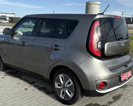 Серый Киа Soul EV, объемом двигателя 0 л и пробегом 104 тыс. км за 10499 $, фото 25 на Automoto.ua