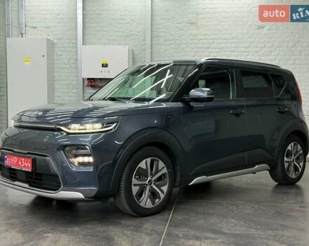 Кіа Soul EV 2020 у Луцьку на Automoto.ua Сірий Кіа Soul EV, об'ємом двигуна 0 л та пробігом 75 тис. км за 19655 $, фото 2 на Automoto.ua