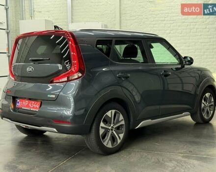 Кіа Soul EV 2020 у Луцьку на Automoto.ua Сірий Кіа Soul EV, об'ємом двигуна 0 л та пробігом 75 тис. км за 19655 $, фото 6 на Automoto.ua