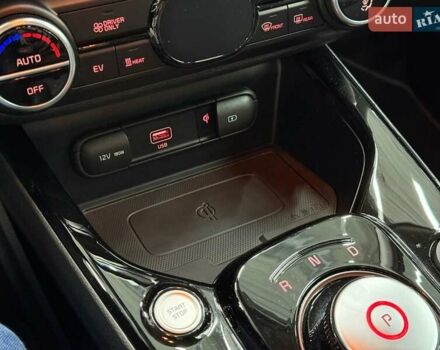 Кіа Soul EV 2020 у Луцьку на Automoto.ua Сірий Кіа Soul EV, об'ємом двигуна 0 л та пробігом 75 тис. км за 19655 $, фото 20 на Automoto.ua