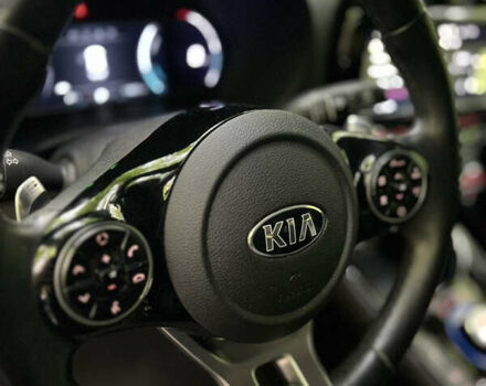 Серый Киа Soul EV, объемом двигателя 0 л и пробегом 120 тыс. км за 18000 $, фото 12 на Automoto.ua