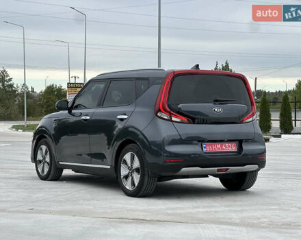 Серый Киа Soul EV, объемом двигателя 0 л и пробегом 128 тыс. км за 16500 $, фото 12 на Automoto.ua