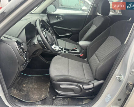 Сірий Кіа Soul EV, об'ємом двигуна 0 л та пробігом 113 тис. км за 13500 $, фото 6 на Automoto.ua