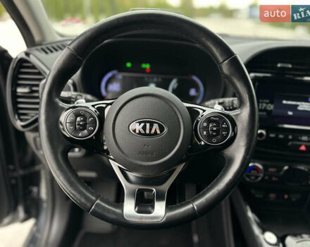 Серый Киа Soul EV, объемом двигателя 0 л и пробегом 128 тыс. км за 16500 $, фото 26 на Automoto.ua