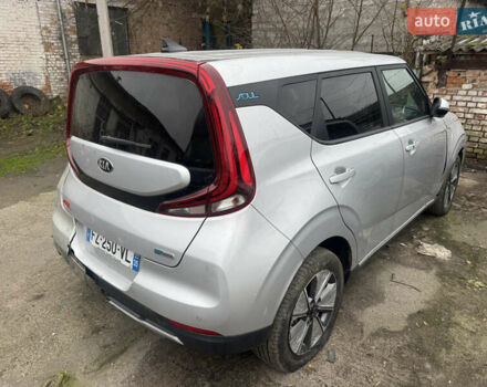 Сірий Кіа Soul EV, об'ємом двигуна 0 л та пробігом 113 тис. км за 13500 $, фото 2 на Automoto.ua