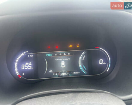 Сірий Кіа Soul EV, об'ємом двигуна 0 л та пробігом 113 тис. км за 13500 $, фото 12 на Automoto.ua