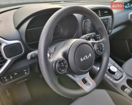 Сірий Кіа Soul EV, об'ємом двигуна 0 л та пробігом 33 тис. км за 15300 $, фото 15 на Automoto.ua