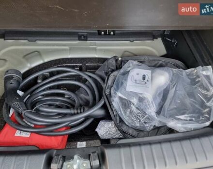 Сірий Кіа Soul EV, об'ємом двигуна 0 л та пробігом 33 тис. км за 15300 $, фото 30 на Automoto.ua