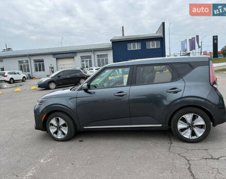 Киа Soul EV 2023 в Львове на Automoto.ua Серый Киа Soul EV, объемом двигателя 0 л и пробегом 32 тыс. км за 21500 $, фото 4 на Automoto.ua