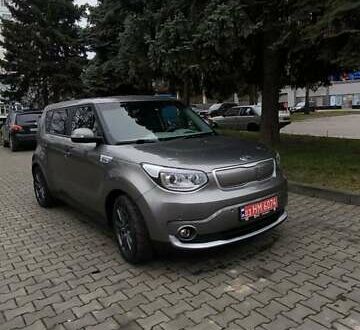 Серый Киа Soul EV, объемом двигателя 0 л и пробегом 59 тыс. км за 6900 $, фото 1 на Automoto.ua