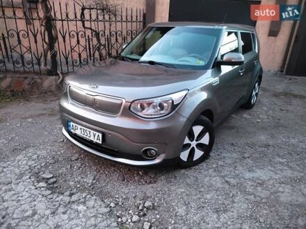 Киа Soul EV 2015 в Запорожье на Automoto.ua Серый Киа Soul EV, объемом двигателя 0 л и пробегом 110 тыс. км за 8000 $, фото 1 на Automoto.ua