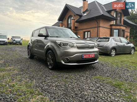 Киа Soul EV 2015 в Луцке на Automoto.ua Серый Киа Soul EV, объемом двигателя 0 л и пробегом 127 тыс. км за 5499 $, фото 1 на Automoto.ua