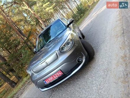 Серый Киа Soul EV, объемом двигателя 0 л и пробегом 98 тыс. км за 7700 $, фото 1 на Automoto.ua